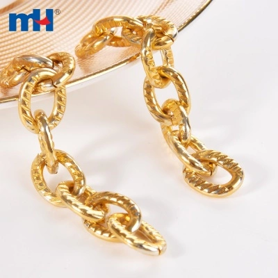 Chunky Gold Loop Twist Chain